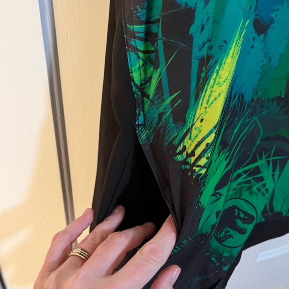 Jurassic Park Scrub Top - Picture 2 of 10